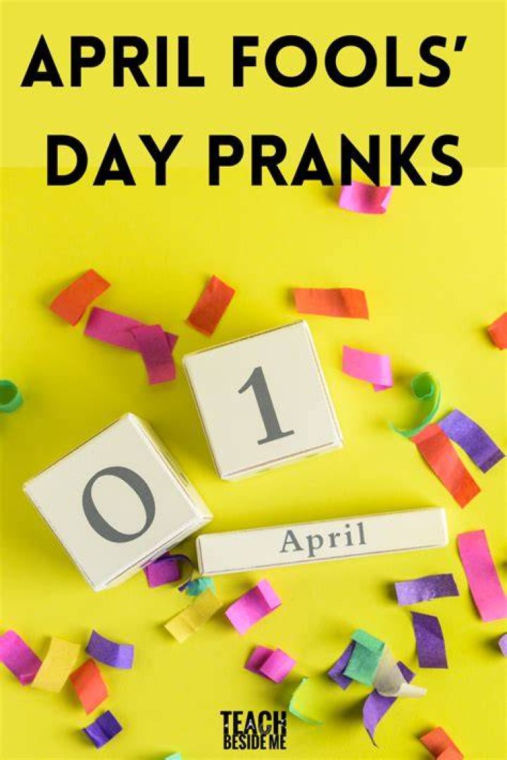 11 Last-Minute April Fools' Day Prank Text Ideas To Try